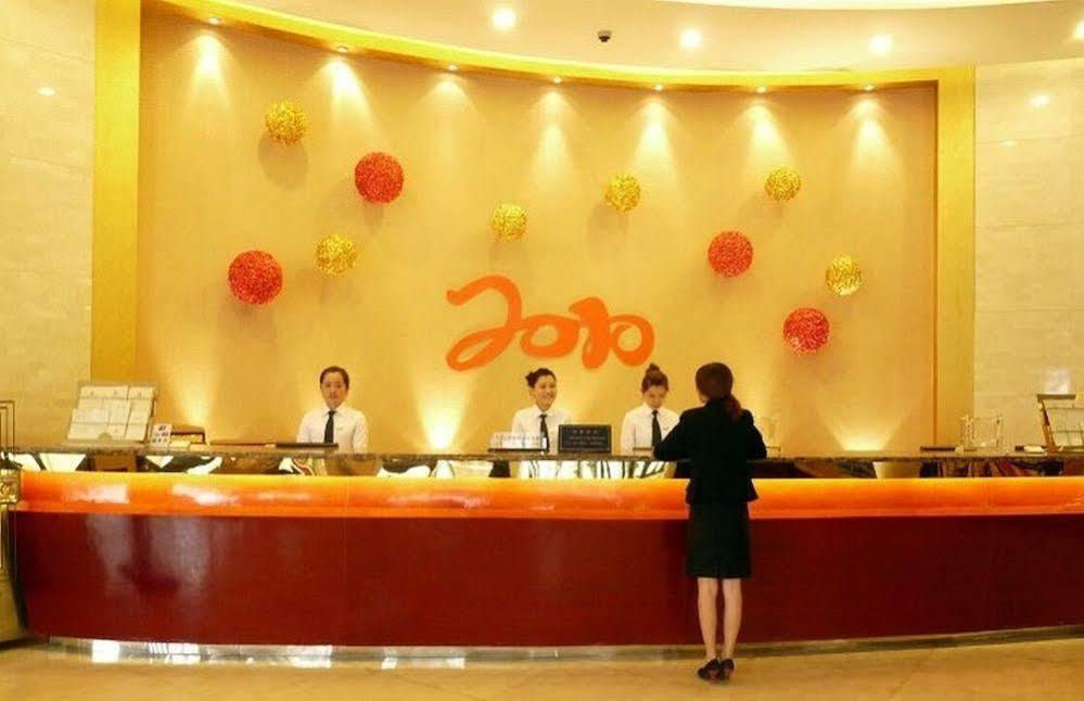 Tianrui Business Hotel Taiyuan  Exterior photo